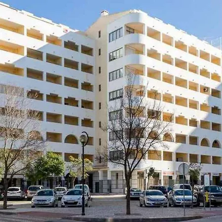 Hotel Veleiro 3*