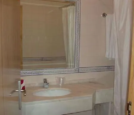 Hotel Veleiro 3*